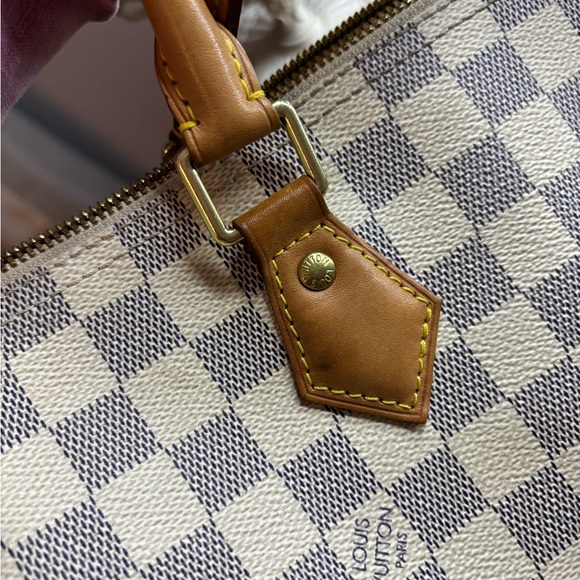 Authentic Louis Vuitton Speedy 30 Bandouliere with LV strap - Picture 10 of 11